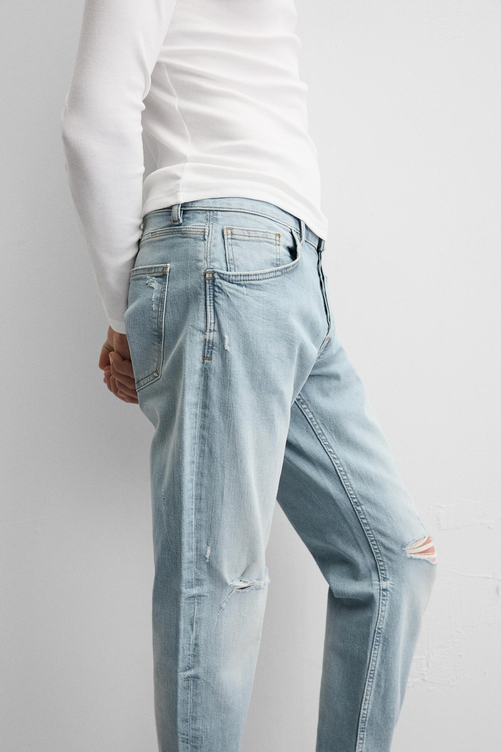 Loose-Fit Cargo Pants - Image 2