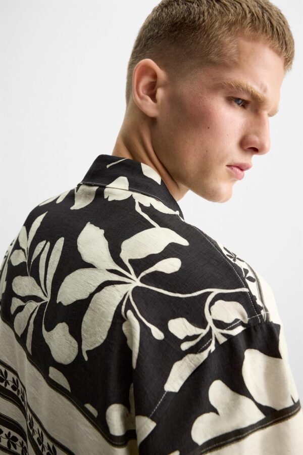 Short-Sleeved Shirt - Image 4